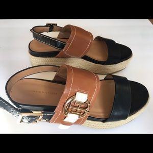 Tommy Hilfiger wedge sandals size 7 Black and Tan